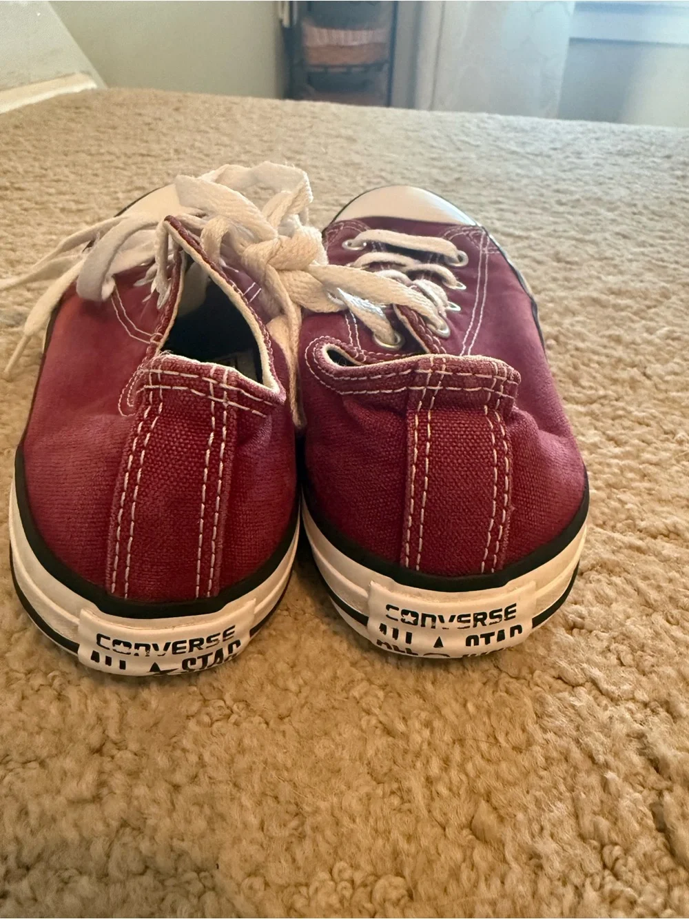 Kids Classic Low-Top Converse Sneakers - Burgundy